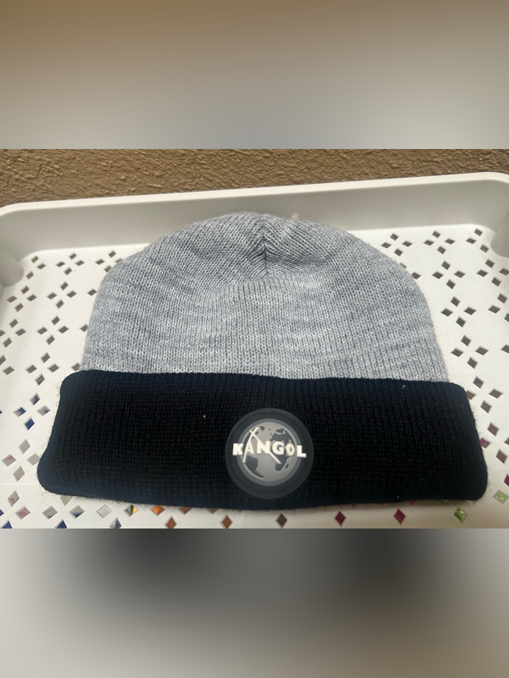 Kangol Men’s Gray and Black Knit Cuffed Beanie